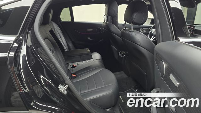 Mercedes-Benz GLC-Class 2020 — photo 17