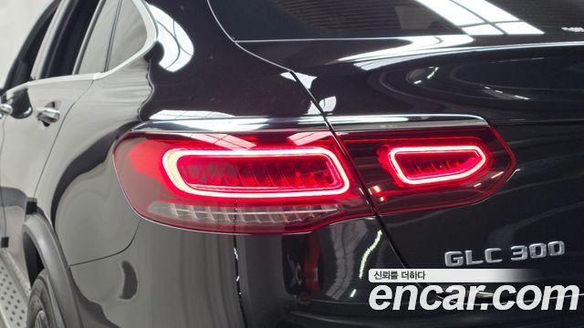 Mercedes-Benz GLC-Class 2020 — photo 9