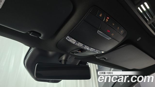 Mercedes-Benz GLC-Class 2020 — photo 28
