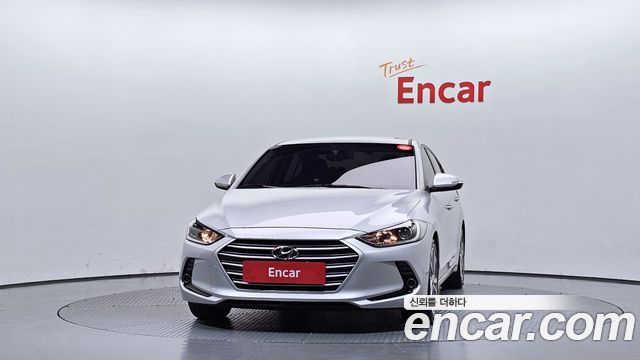 Hyundai AVANTE 2017 — photo 3