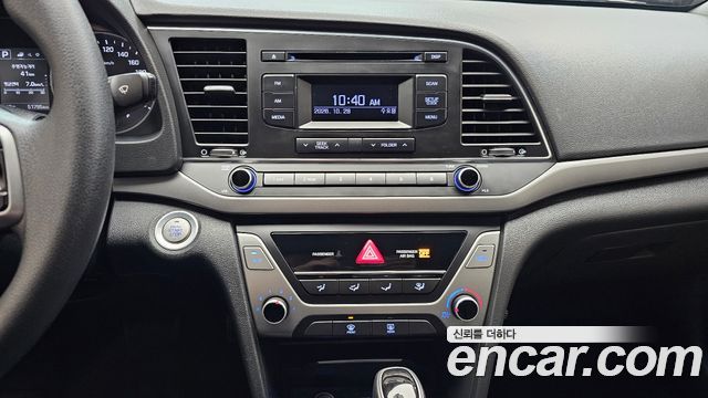 Hyundai AVANTE 2017 — photo 20