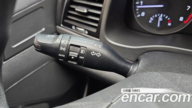 Hyundai AVANTE 2017 — photo 23