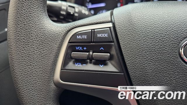 Hyundai AVANTE 2017 — photo 25