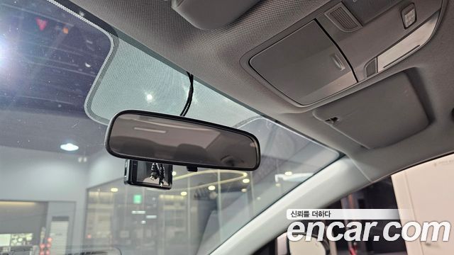 Hyundai AVANTE 2017 — photo 28