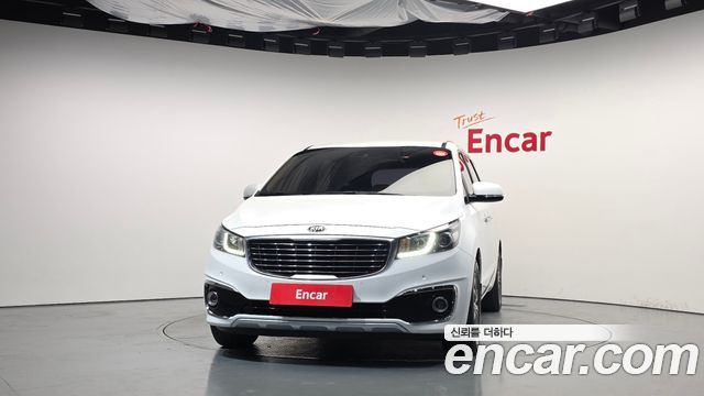 Kia Canival 2017 — photo 3
