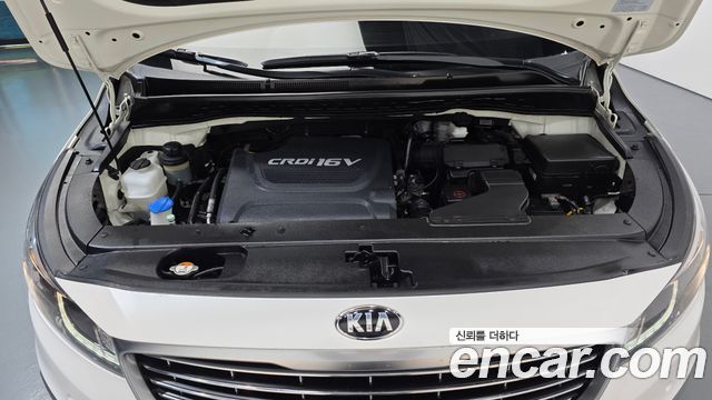 Kia Canival 2017 — photo 6