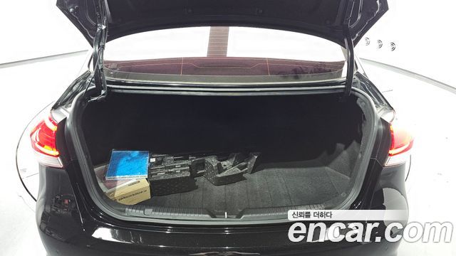 Kia K3 2017 — photo 20