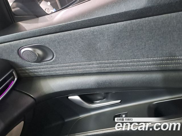 Hyundai AVANTE 2021 — photo 16