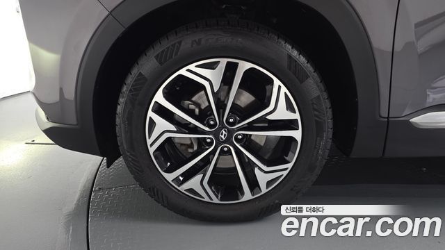 Hyundai Santafe 2019 — photo 5