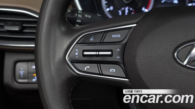 Hyundai Santafe 2019 — photo 20