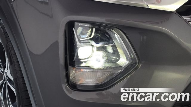 Hyundai Santafe 2019 — photo 8