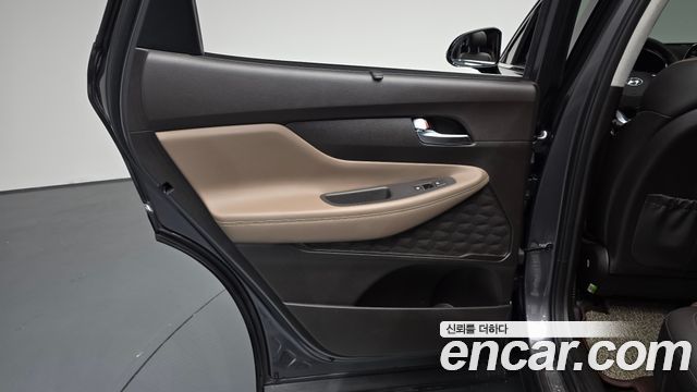 Hyundai Santafe 2019 — photo 15