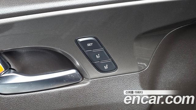 Hyundai Santafe 2019 — photo 28