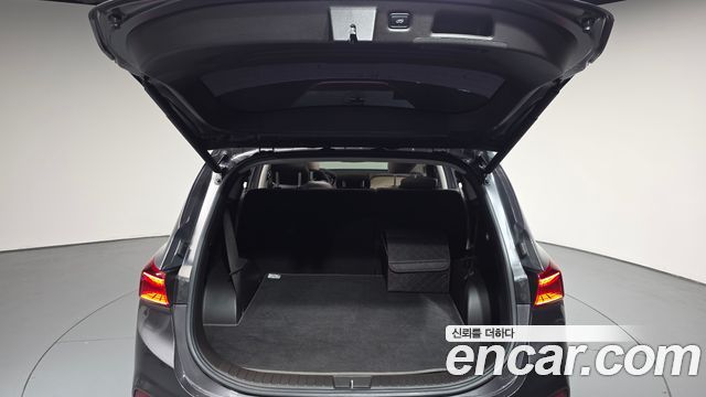 Hyundai Santafe 2019 — photo 35