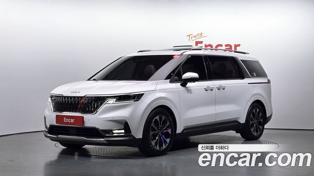 Kia Canival 2022 — photo 1