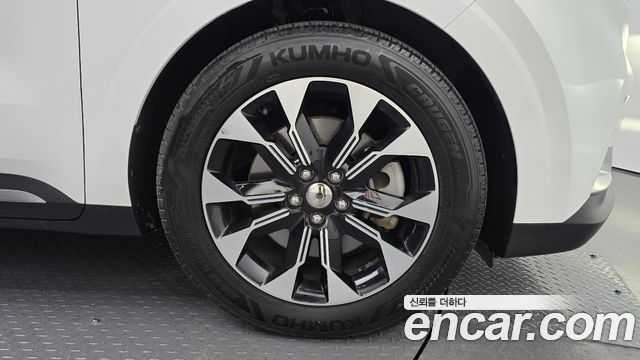 Kia Canival 2022 — photo 7