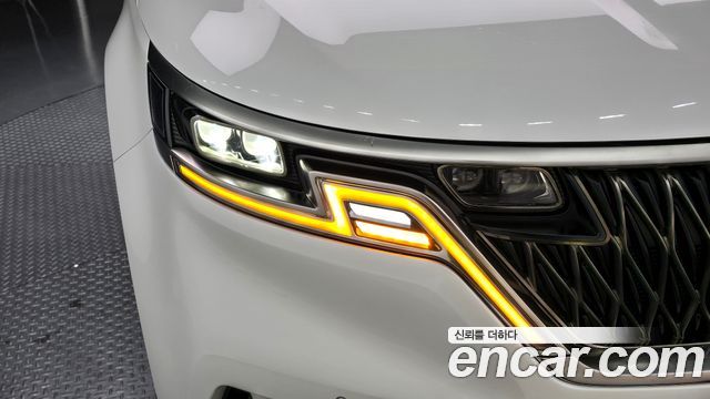 Kia Canival 2022 — photo 8