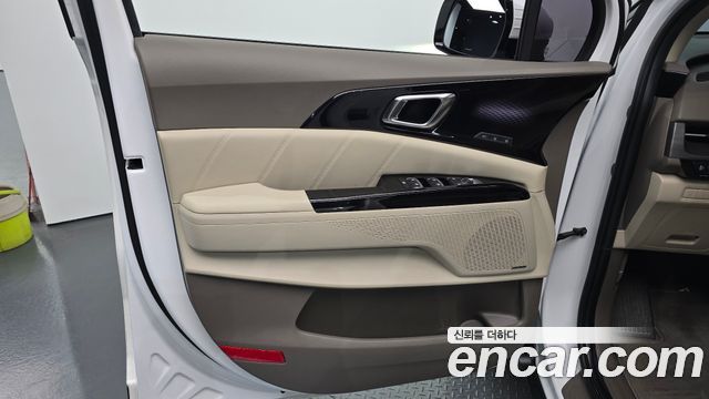 Kia Canival 2022 — photo 14