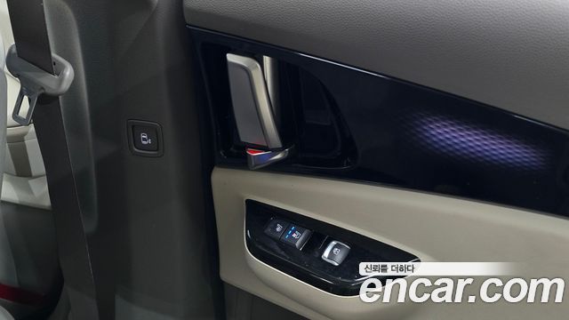 Kia Canival 2022 — photo 28