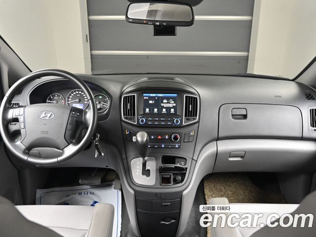 Hyundai Starex 2021 — photo 7