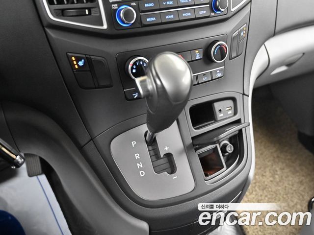 Hyundai Starex 2021 — photo 9