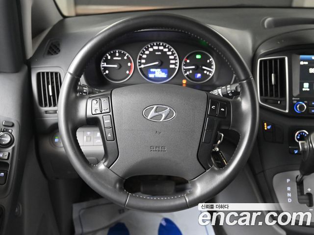 Hyundai Starex 2021 — photo 13