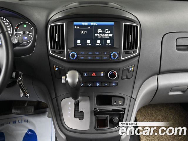 Hyundai Starex 2021 — photo 14