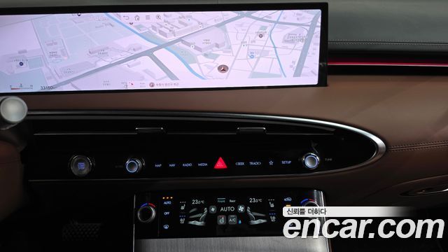 Genesis GV70 2025 — photo 18