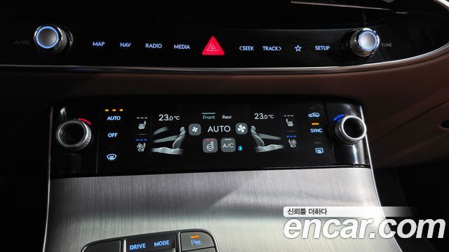 Genesis GV70 2025 — photo 33