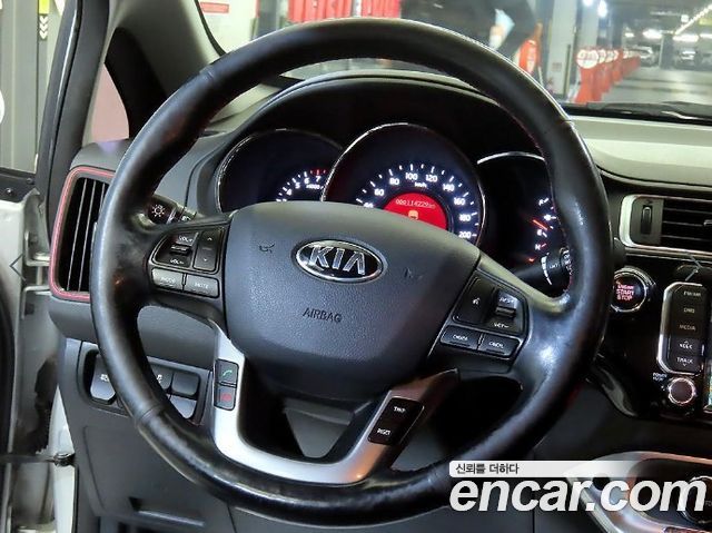 Kia pride 2015 — photo 8