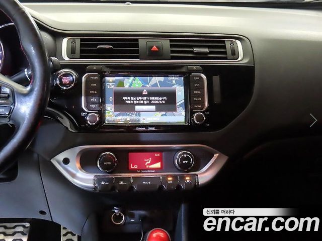 Kia pride 2015 — photo 11