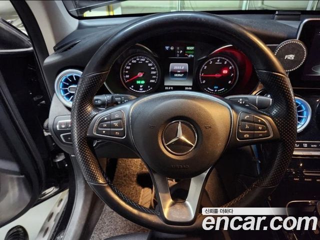 Mercedes-Benz GLC-Class 2019 — photo 3