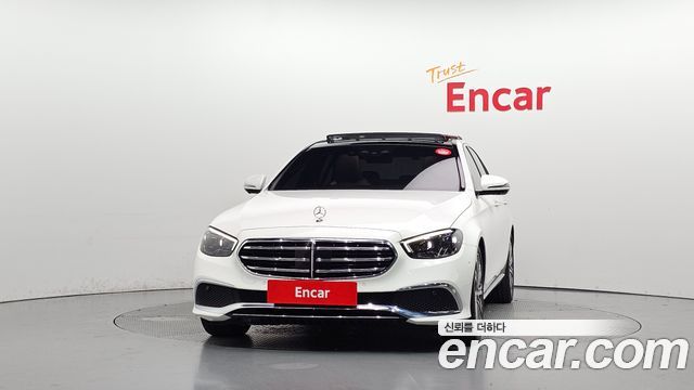 Mercedes-Benz E-Class 2021 — photo 3