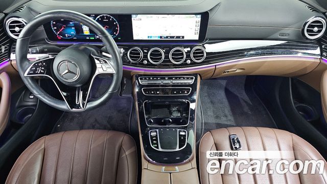 Mercedes-Benz E-Class 2021 — photo 10