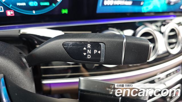 Mercedes-Benz E-Class 2021 — photo 12