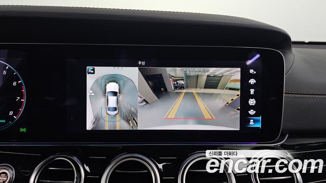 Mercedes-Benz E-Class 2021 — photo 21
