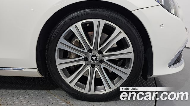 Mercedes-Benz E-Class 2021 — photo 7