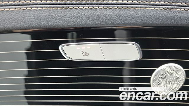 Mercedes-Benz E-Class 2021 — photo 33
