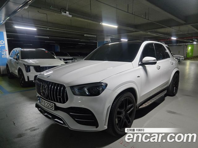 Mercedes-Benz GLE-Class 2020 — photo 3