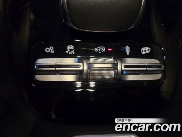 Mercedes-Benz GLE-Class 2020 — photo 11