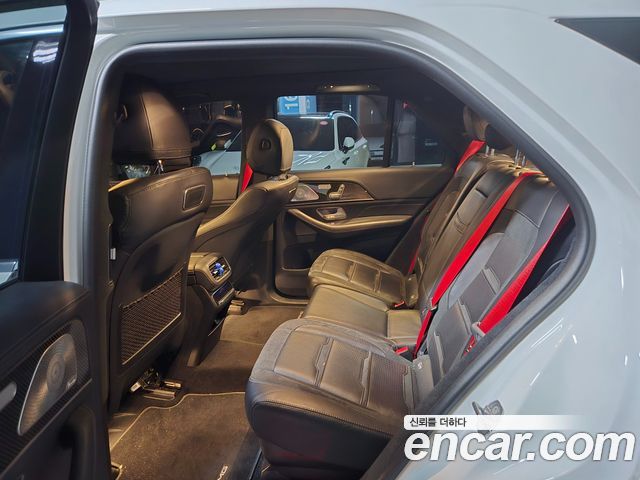 Mercedes-Benz GLE-Class 2020 — photo 13