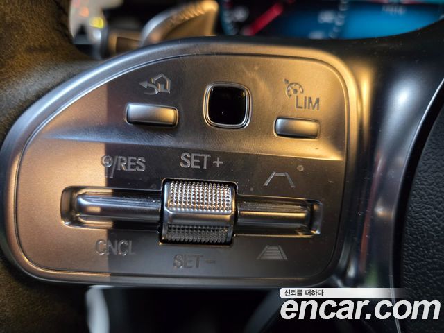 Mercedes-Benz GLE-Class 2020 — photo 15