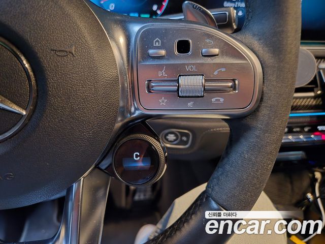 Mercedes-Benz GLE-Class 2020 — photo 17