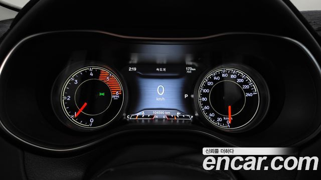 Jeep Cherokee 2019 — photo 11