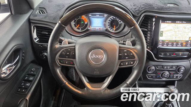 Jeep Cherokee 2019 — photo 19