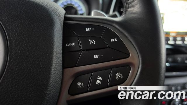 Jeep Cherokee 2019 — photo 21