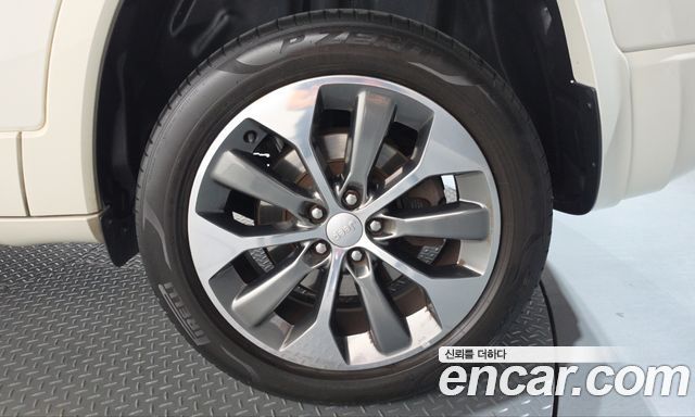 Jeep Cherokee 2019 — photo 7
