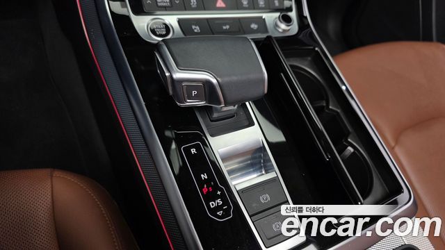Audi Q7 2022 — photo 12