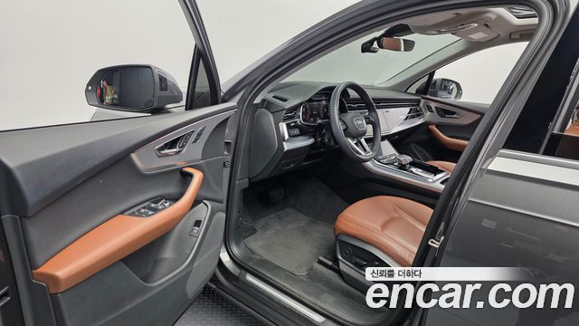 Audi Q7 2022 — photo 13