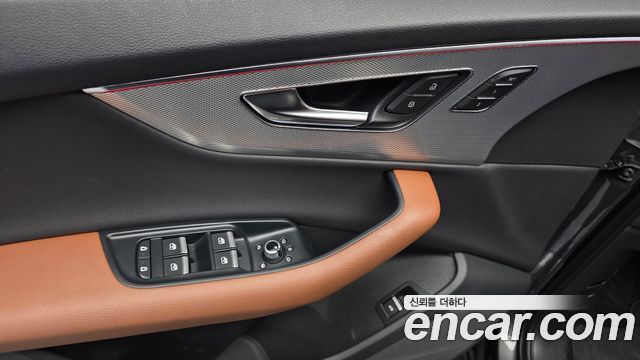 Audi Q7 2022 — photo 30